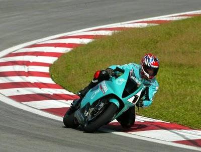 Dainese Fogarty Petronas 2002-2003 by Motomemorabilia.com Dainese Fogarty Petronas 2002-2003 by Motomemorabilia.com