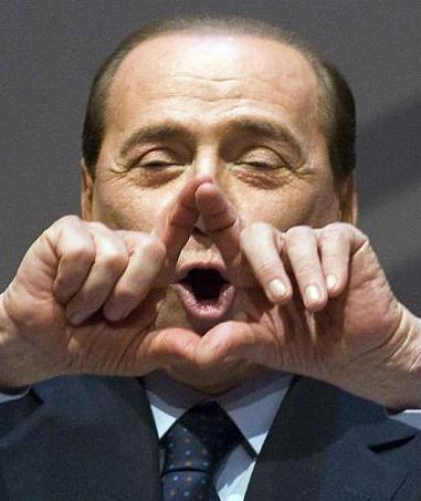 E arrivò la prostituzione minorile: Berlusconi indagato