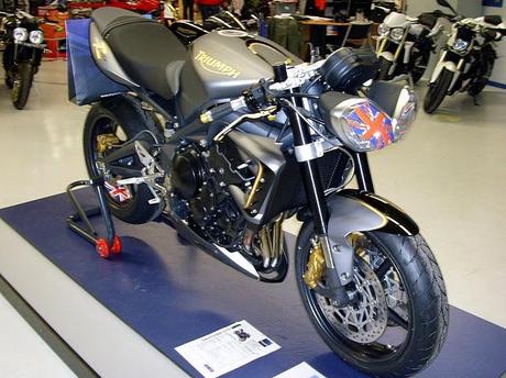 Street Triple