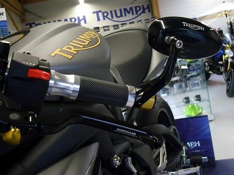 Street Triple