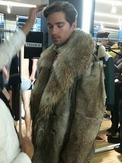 D&G; Uomo a/i 2011/12 Backstage via @Swide D&G; Uomo a/i 2011/12 Backstage via @Swide