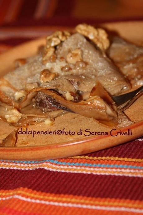 CREPES ALLA FARINA DI CASTAGNE CON CREMA DI NOCI E SPECK di Dolcipensieri