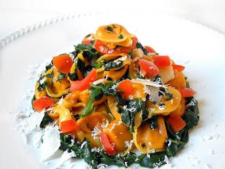 fagottini with tomato, spinach and parmisan cheese