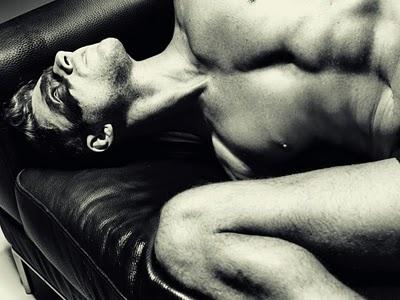 André Ziehe photographed by Kostas Avgoulis su Gamos Magazine André Ziehe photographed by Kostas Avgoulis su Gamos Magazine