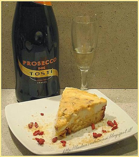 CHEESE CAKE ALL'ARANCIA E BACCHE DI GOJI