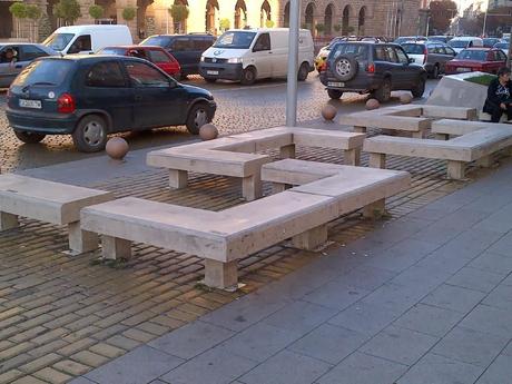 Uno città in uno stato così penoso che quando passi qualche giorno a Sofia provi invidia... Uno città in uno stato così penoso che quando passi qualche giorno a Sofia provi invidia...