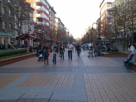 Uno città in uno stato così penoso che quando passi qualche giorno a Sofia provi invidia... Uno città in uno stato così penoso che quando passi qualche giorno a Sofia provi invidia...