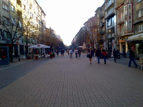 Uno città in uno stato così penoso che quando passi qualche giorno a Sofia provi invidia... Uno città in uno stato così penoso che quando passi qualche giorno a Sofia provi invidia...
