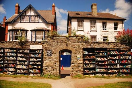 Hay on Wye, il “Paese libreria” che si trova in Galles