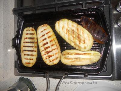 INVOLTINI CON CUORE FILANTE INVOLTINI CON CUORE FILANTE