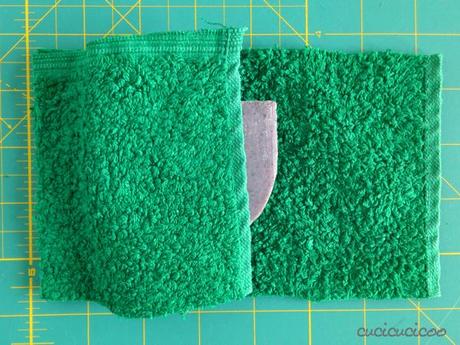 towel soap pockets