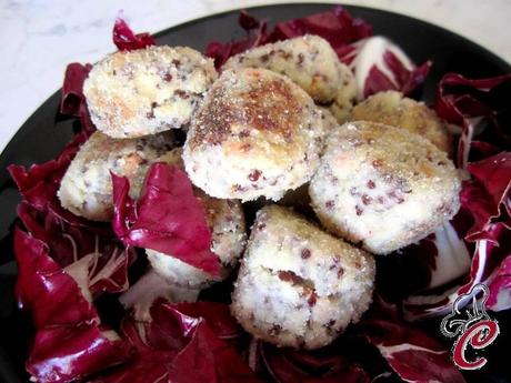 Polpettine di quinoa rossa con carote, ricotta e nocciole: tanti piccoli scrigni di sana bontà