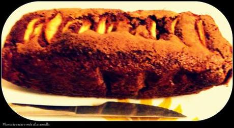 Plumcake mele, cannella e cacao Plumcake cacao e mele alla cannella