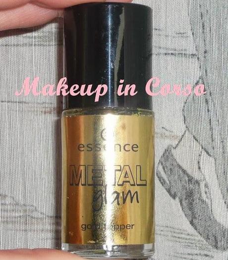 Gold Topper e Blush Metal Glam By Essence Gold Topper e Blush Metal Glam By Essence