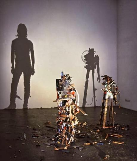 Le sculture d'ombra di Tim Noble e Sue Webster