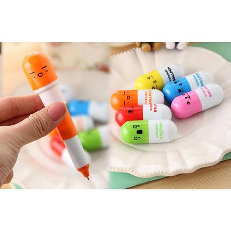 1Pc Creative Lovely Smiling Face Expression Pill Stretchy Ballpoint Pen (Random Color)