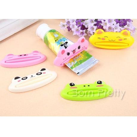 1 PC Cartoon Toothpaste Squeezer Creative Household Products Sector High-quality(Random Pattern)