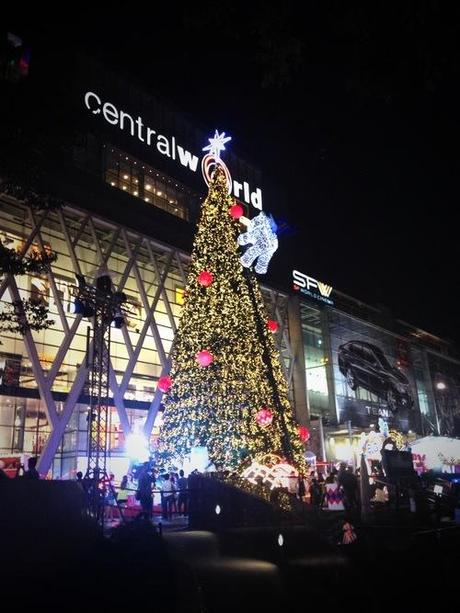 Buon Natale da Bangkok

   …immancabili, puntuali, ogni anno più...