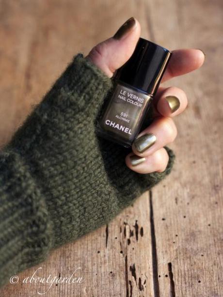 DIY Fingerless Garden Gloves Alchimie Chanel