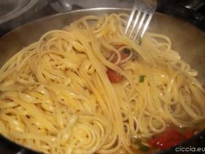Pasta con le vongole Pasta con le vongole