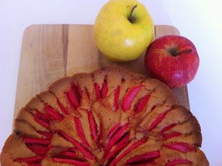 TORTA DI MELE ALL' ALCHERMES