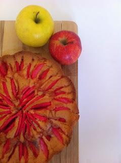 TORTA DI MELE ALL' ALCHERMES