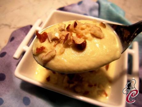 Crema di lupini e broccoli con tofu e granella di mandorle: il binario che unisce leggerezza e gusto Crema di lupini e broccoli con tofu e granella di mandorle: il binario che unisce leggerezza e gusto