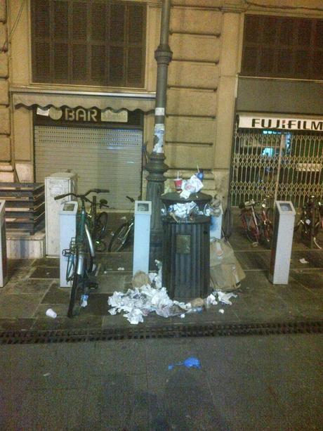Piazzale Flaminio luogo di grande degrado. Fotocronaca notturna dell'ennesima occasione perduta Piazzale Flaminio luogo di grande degrado. Fotocronaca notturna dell'ennesima occasione perduta