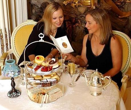 Al The Ritz per un tea time esclusivo e very british