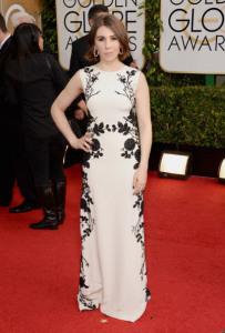 Zosia Mamet in Reem Acria