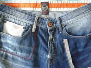Jeans Rare - mercatino Vintage Firenze
