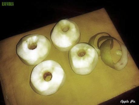 Sbucciare le mele Mele Sbucciate Ilafabila