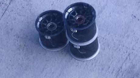 Mercedes e McLaren con i cerchi completamente rivestiti con il Polysil Mercedes e McLaren con i cerchi completamente rivestiti con il Polysil