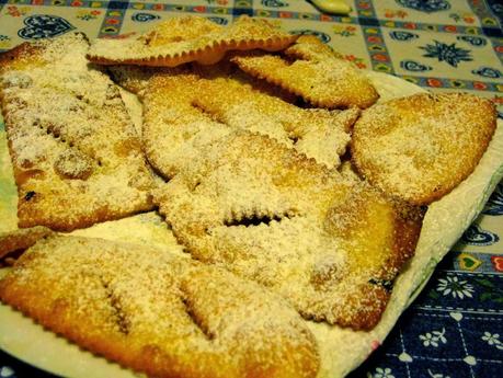 CROSTOLI DI CARNEVALE