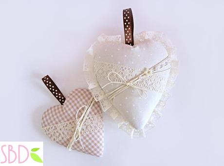 Cuori di Stoffa (no cucito) - Fabric hearts (no sew)