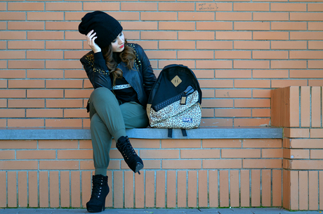 SPORTY LOOK: Supe Backpack SPORTY LOOK: Supe Backpack