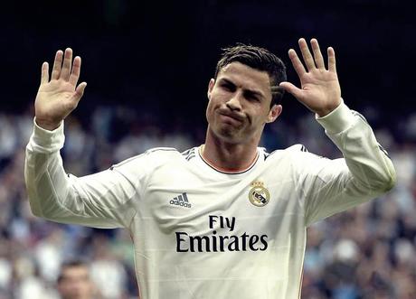 Real Madrid, costa caro il rosso a Cristiano Ronaldo: ecco quante giornate potrebbe rimanere fuori!