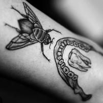 Kamil Czapiga e l’arte del tatuare