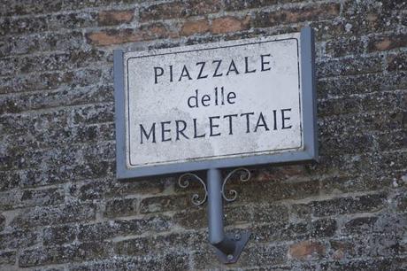 In Offida, l’accento va sulla “i” come “vino”. In Offida, l’accento va sulla “i” come “vino”.