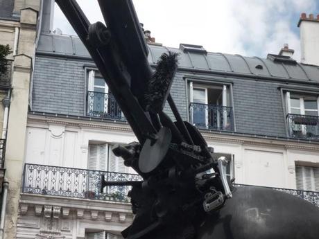 Parigi - Partire da un centauro e  arrivare ad un pollice