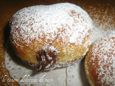 Wiener Nougatkrapfen - le bombe del Carnevale austriaco alla crema di nocciole