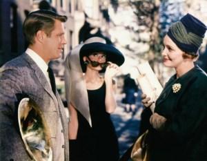 George Peppard, Hepburn e Patricia Neal