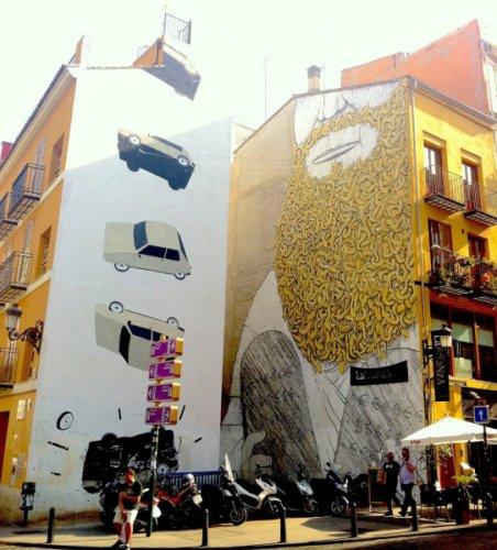 A Valencia, dove la colorata e ribelle street-art si oppone alla pittura grigia delle autorità
