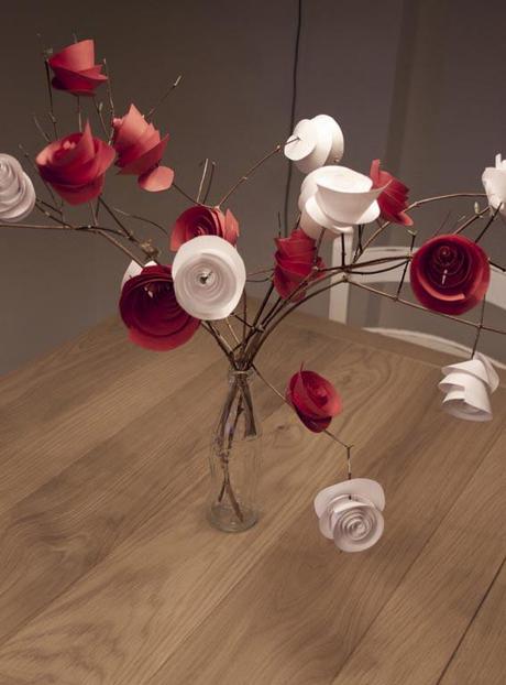 TUTORIAL SAN VALENTINO LAST MINUTE: CENTROTAVOLA CON FIORI DI CARTA immagine apertura3_1
