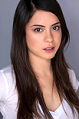 Rosa Salazar di Parenthood nella commedia NBC di Rob Lowe