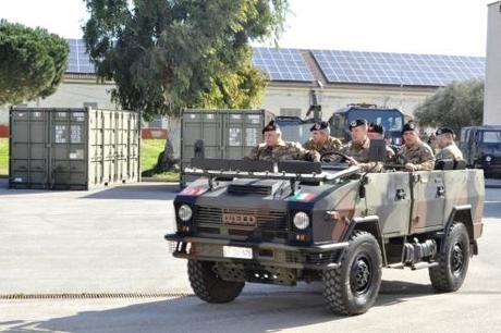 Bari/ Brigata Pinerolo. Il Comandante del 2° FOD vista il 10° Reggimento Trasporti