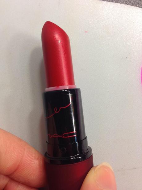 Haul/Swatch VIVA GLAM RIHANNA Haul/Swatch VIVA GLAM RIHANNA