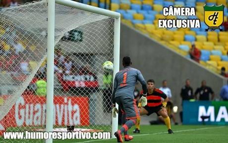 Video – Incredibile gol fantasma in Vasco-Flamengo: l’ironia del web vasco2