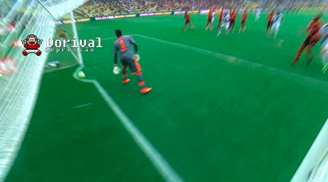 Video – Incredibile gol fantasma in Vasco-Flamengo: l’ironia del web vasco1