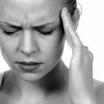 Mal di testa, c’è la conferma: stress aumenta emicrania